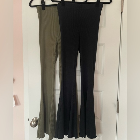 aerie Pants - Bundle! Aerie Flare Ribbed Pants/Leggings, black/olive green, small short/petite